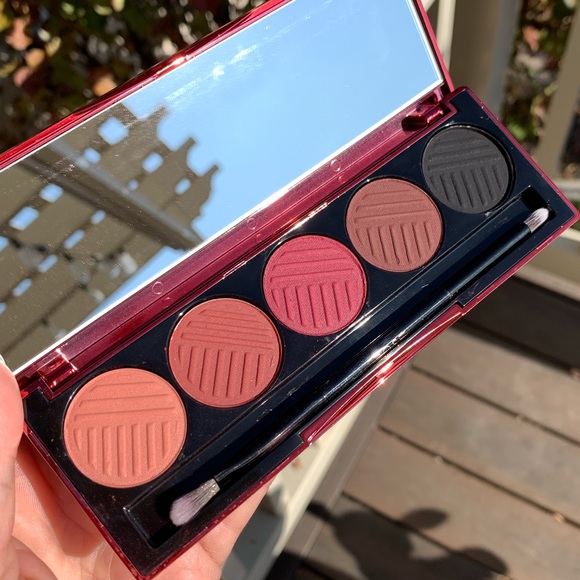 Makeup Bundle - Picture 3 of 3